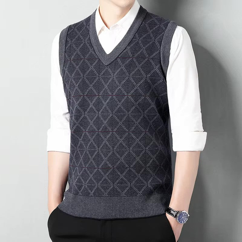 James Men Sweater Vest