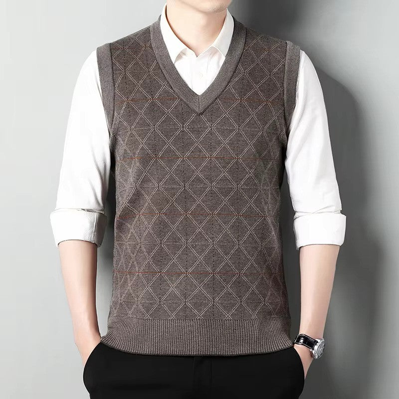 James Men Sweater Vest