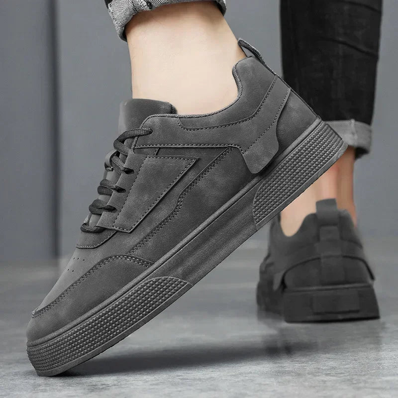 Endeavor Men's Sneakers